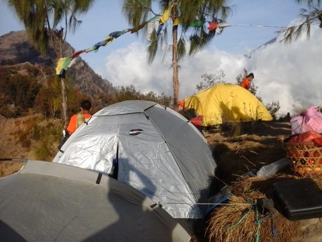 Rinjani Trails Hotel เซอนารู ภายนอก รูปภาพ